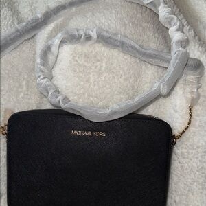 Michael Kors Elegant Black Crossbody Bag